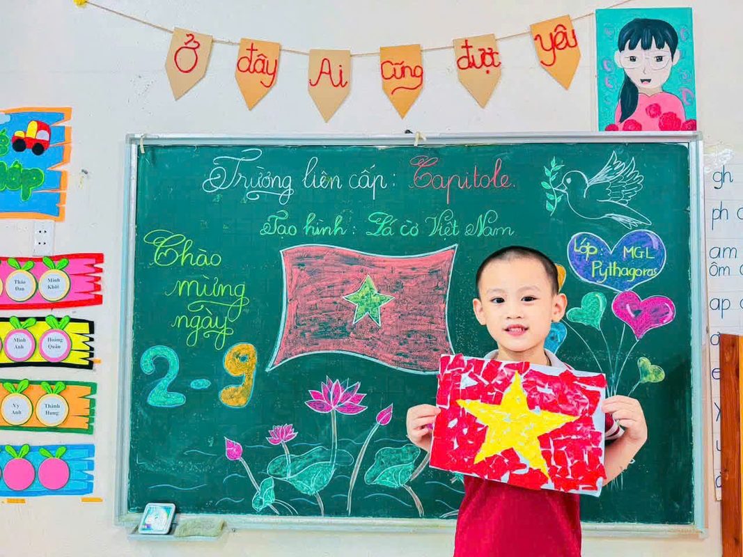 MỖI LÁ CỜ NHỎ – MỘT TÌNH YÊU LỚN DÀNH CHO TỔ QUỐC 🇻🇳 1789310202033 1580505044722237234 3569167316574731349 67bdf8584991c125028b7927eae3fab3
